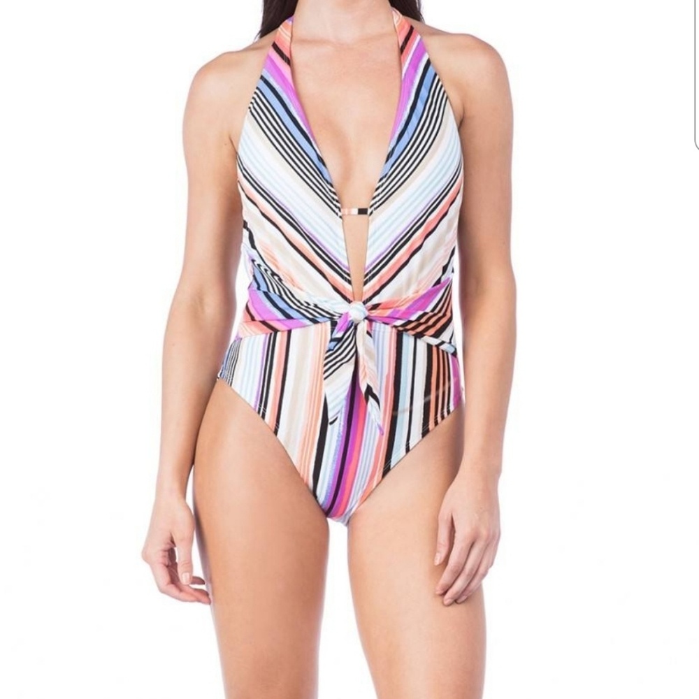 Reaction kenneth  Cole swimsuit